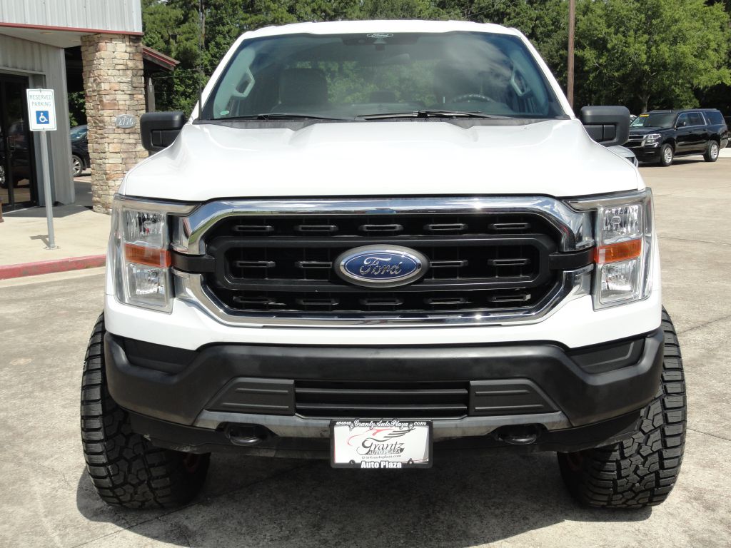 Photo 2 of this FORD F150