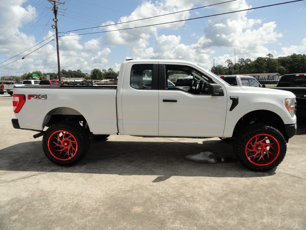 Photo 5 of this FORD F150