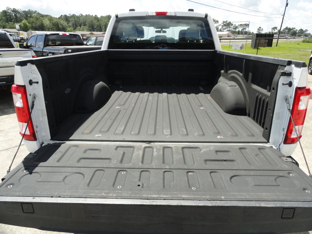 Photo 6 of this FORD F150