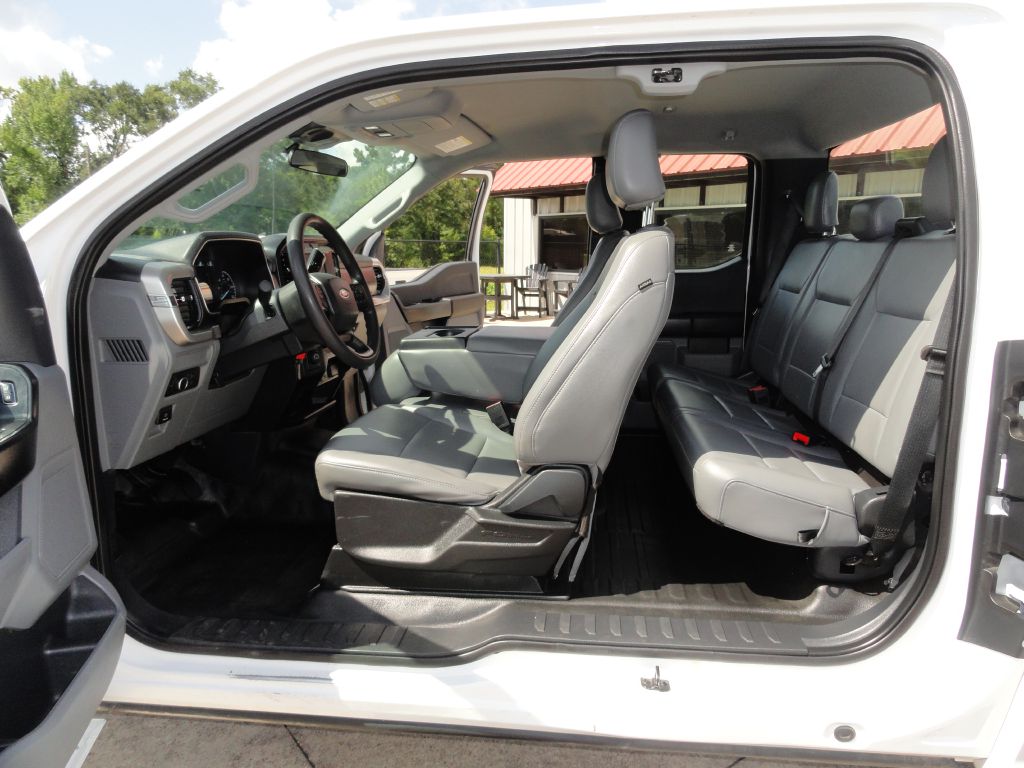 Photo 11 of this FORD F150