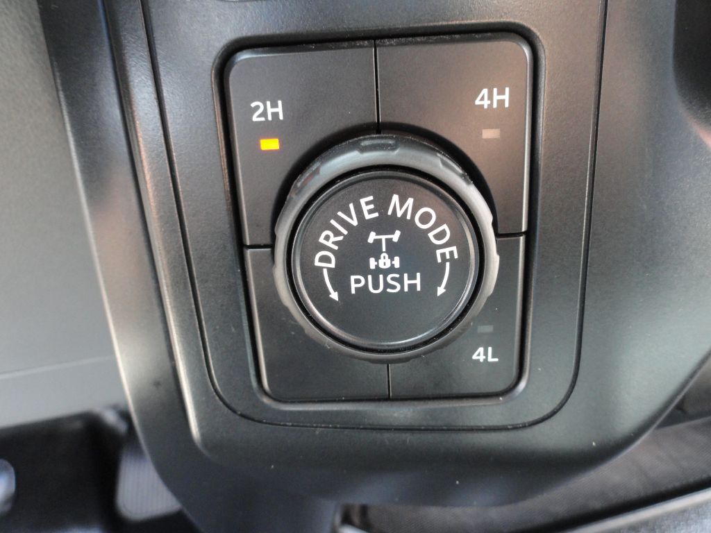 Photo 20 of this FORD F150