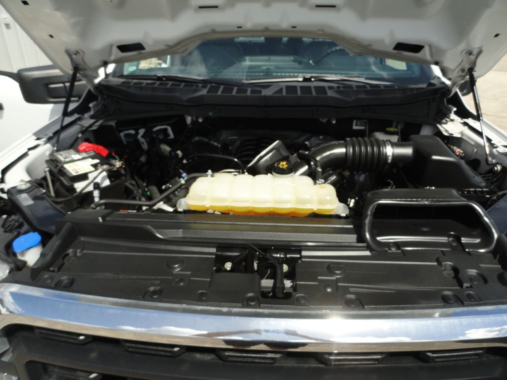 Photo 33 of this FORD F150