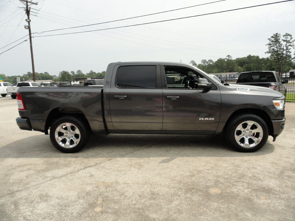Photo 5 of this RAM 1500