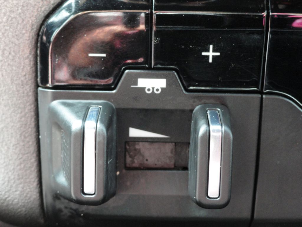 Photo 31 of this RAM 1500
