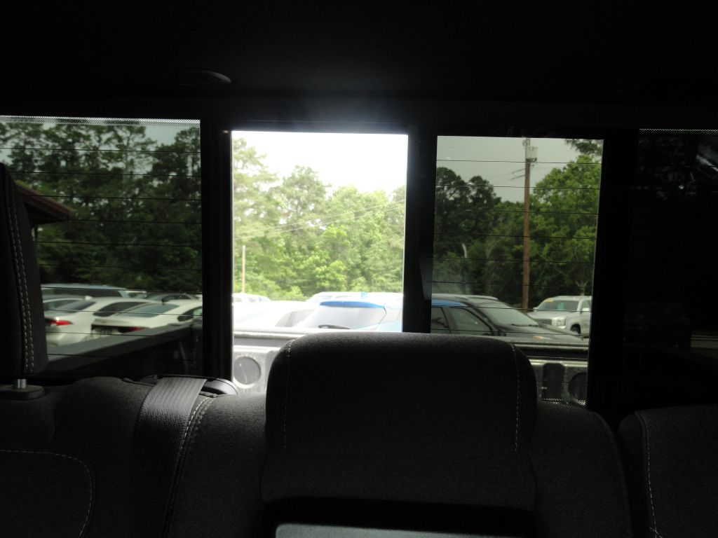 Photo 33 of this RAM 1500
