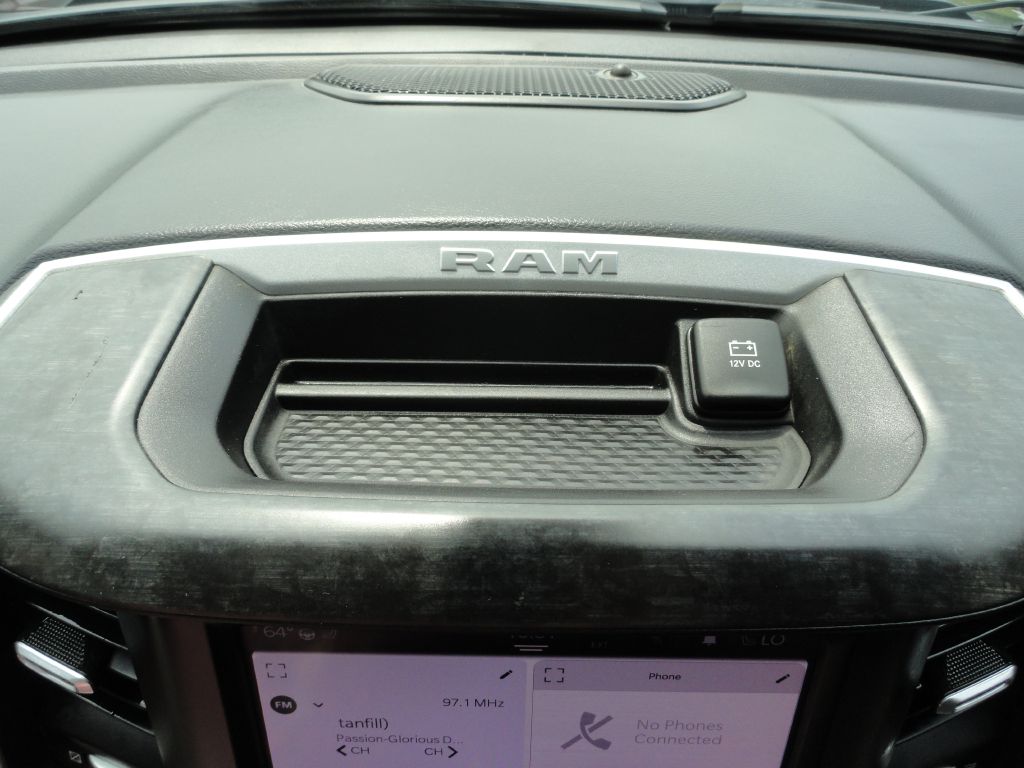 Photo 34 of this RAM 1500