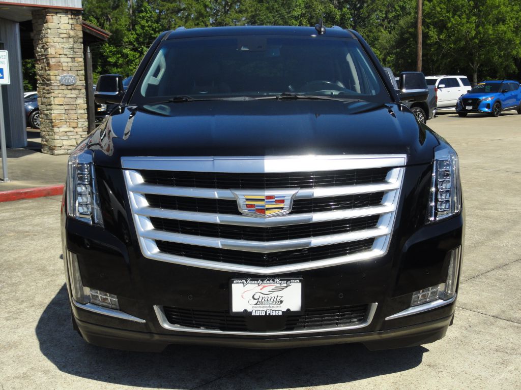 Photo 2 of this CADILLAC ESCALADE