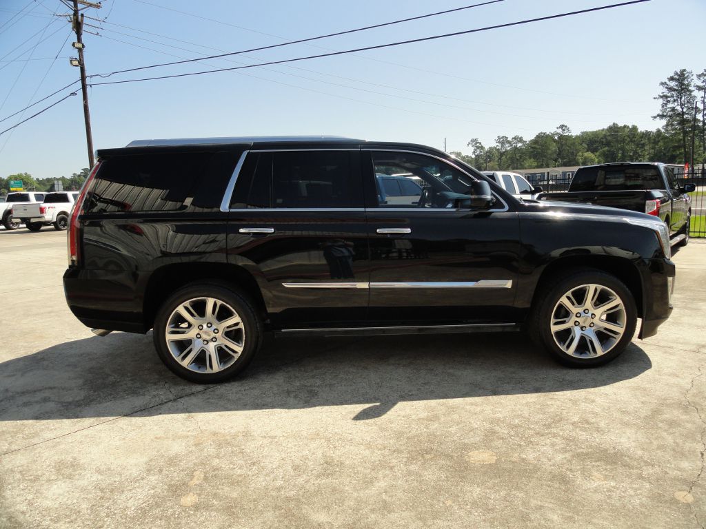Photo 5 of this CADILLAC ESCALADE