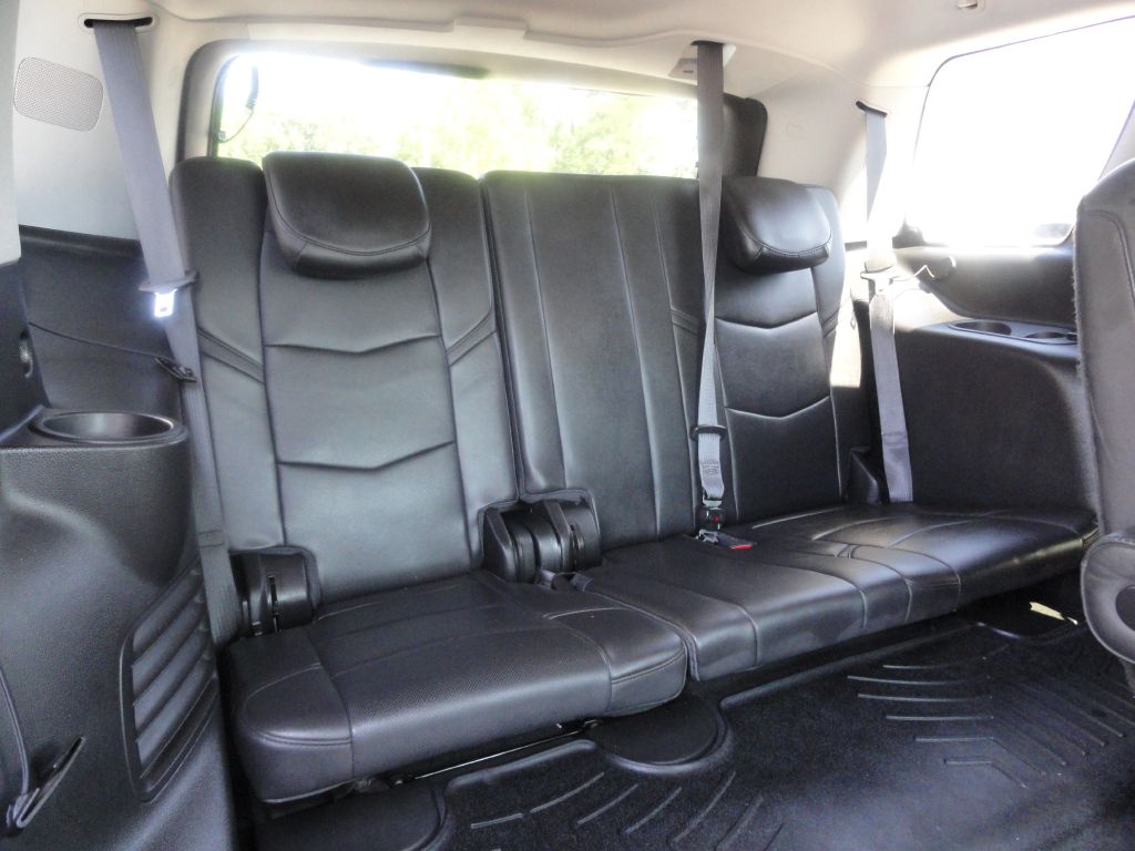 Photo 9 of this CADILLAC ESCALADE
