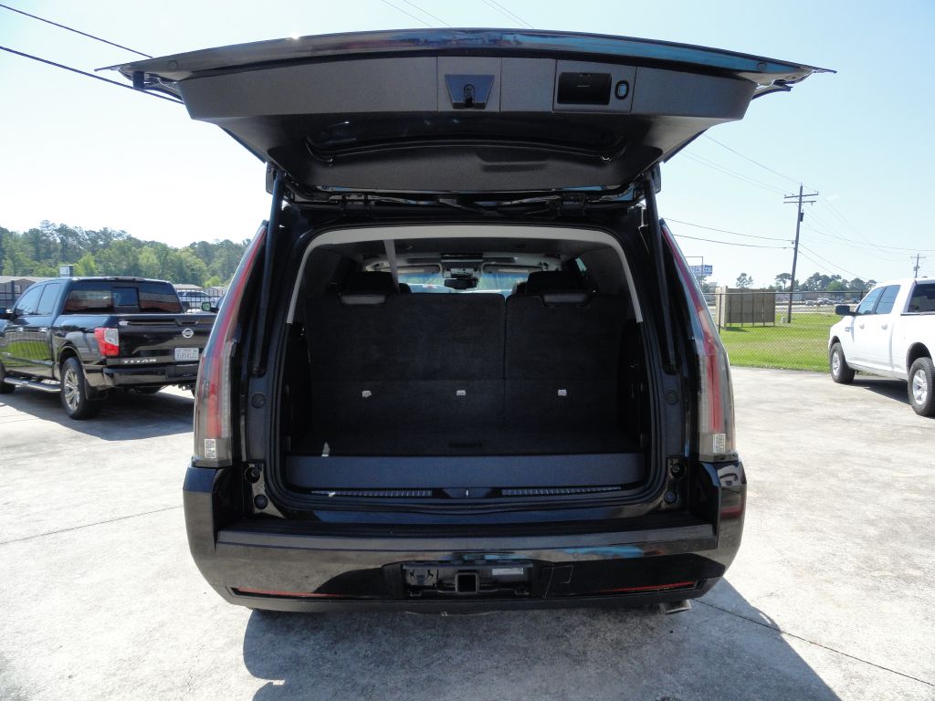 Photo 15 of this CADILLAC ESCALADE