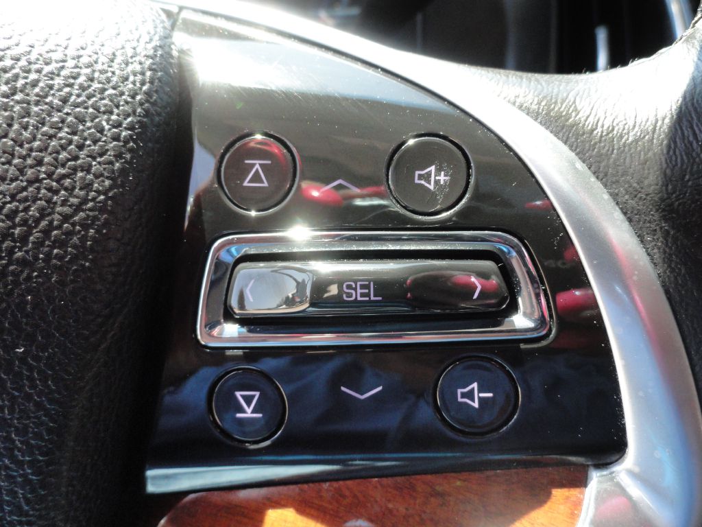 Photo 34 of this CADILLAC ESCALADE