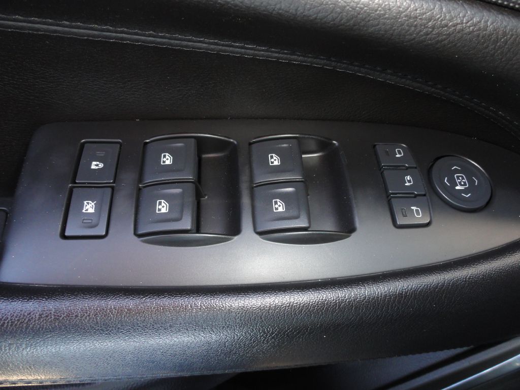 Photo 36 of this CADILLAC ESCALADE