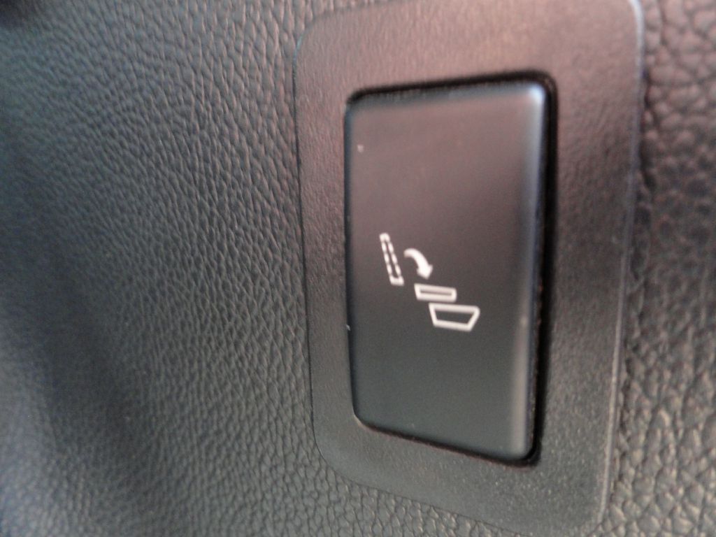 Photo 40 of this CADILLAC ESCALADE