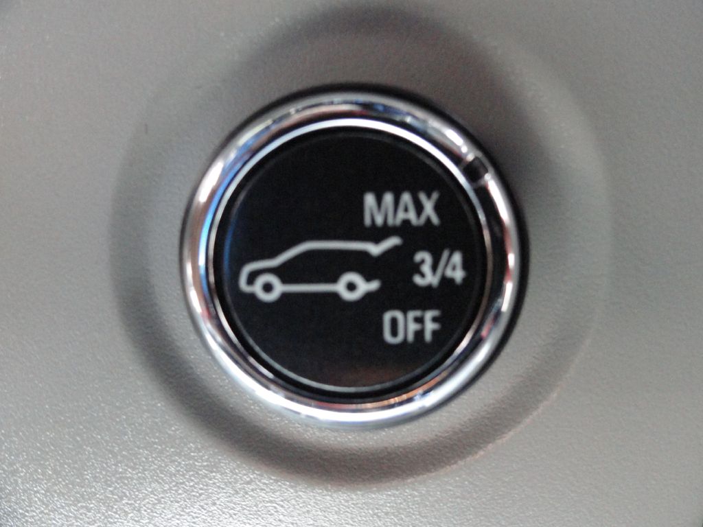 Photo 41 of this CADILLAC ESCALADE