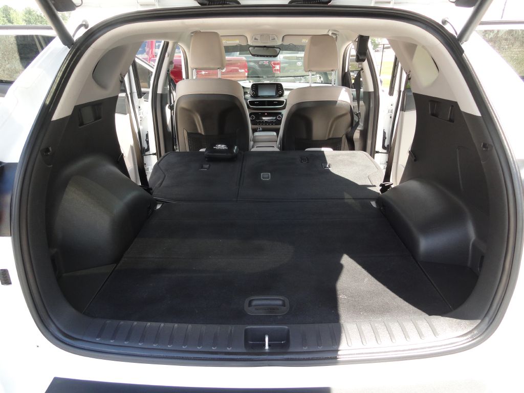 Photo 12 of this HYUNDAI TUCSON