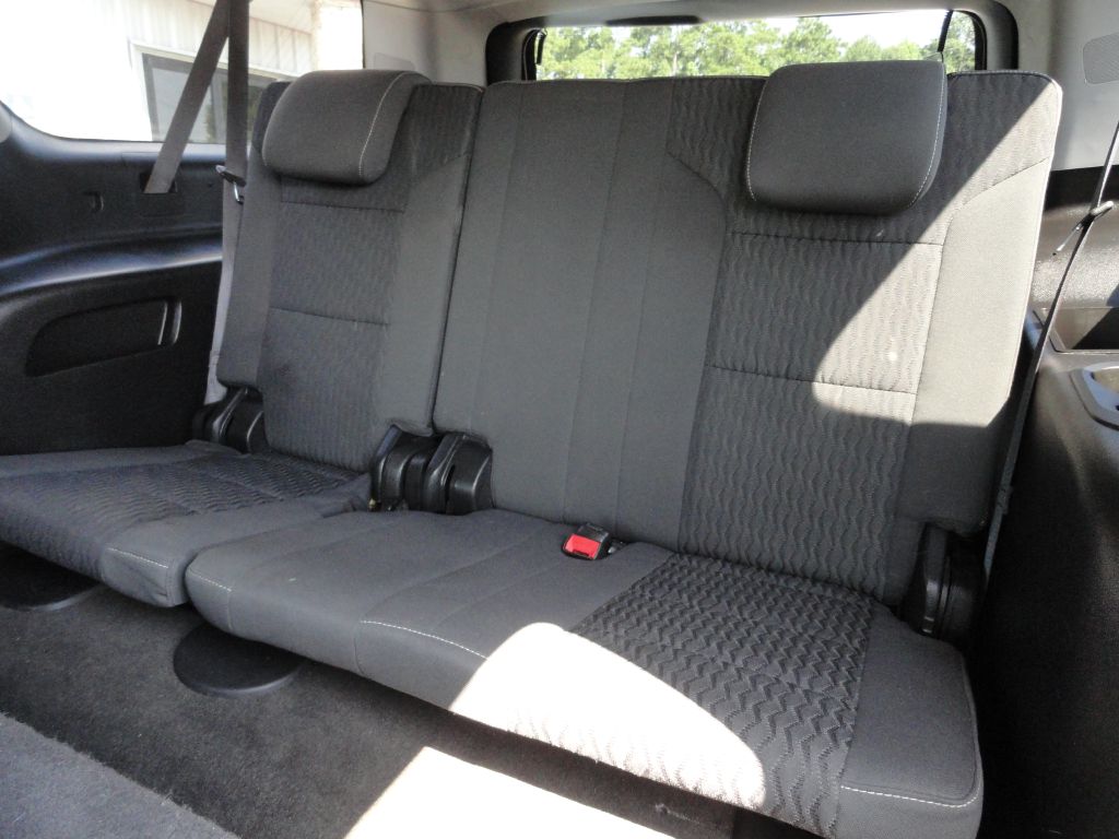 Photo 9 of this CHEVROLET SUBURBAN