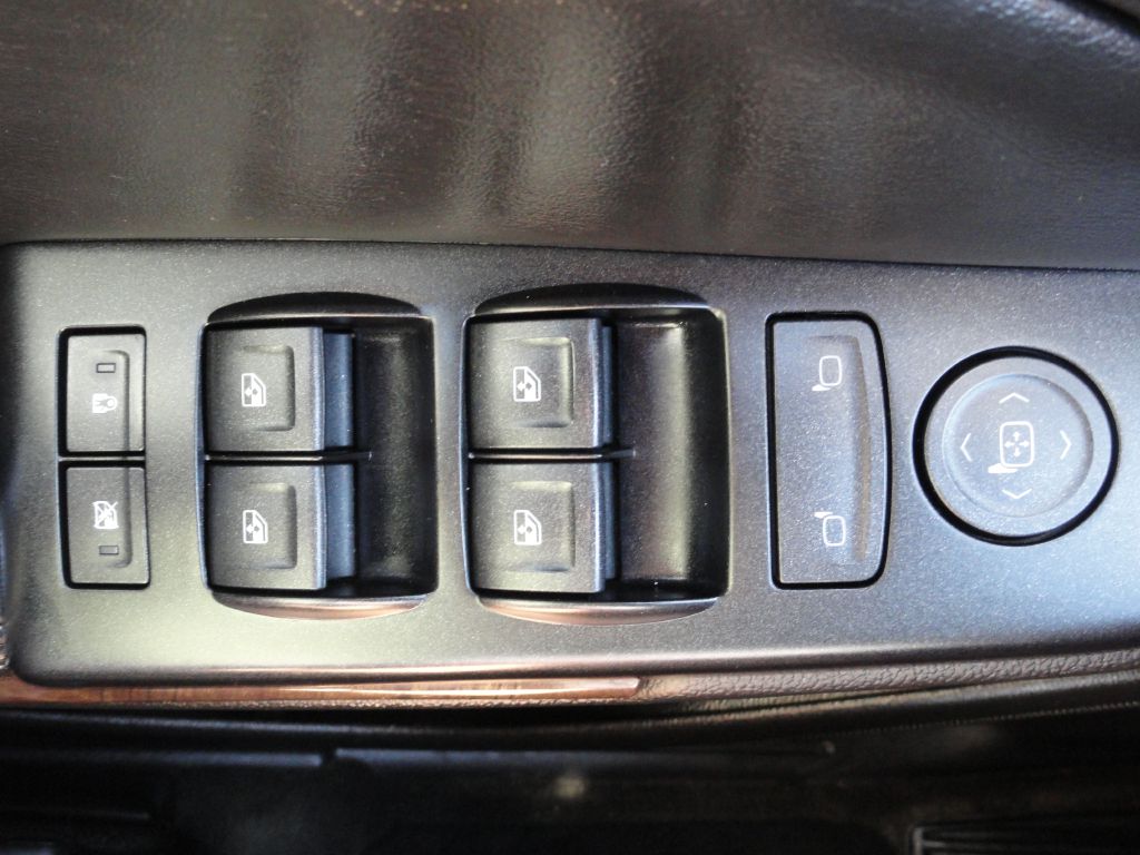 Photo 29 of this CHEVROLET SUBURBAN
