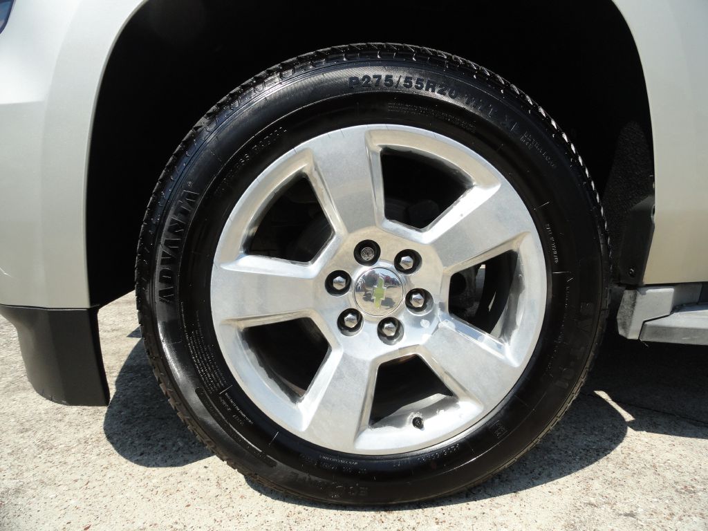 Photo 34 of this CHEVROLET SUBURBAN
