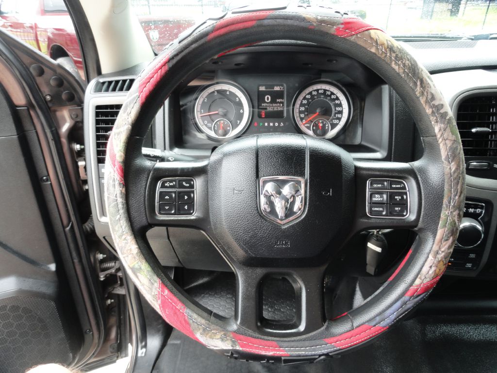 Photo 23 of this RAM 1500 CLASSIC