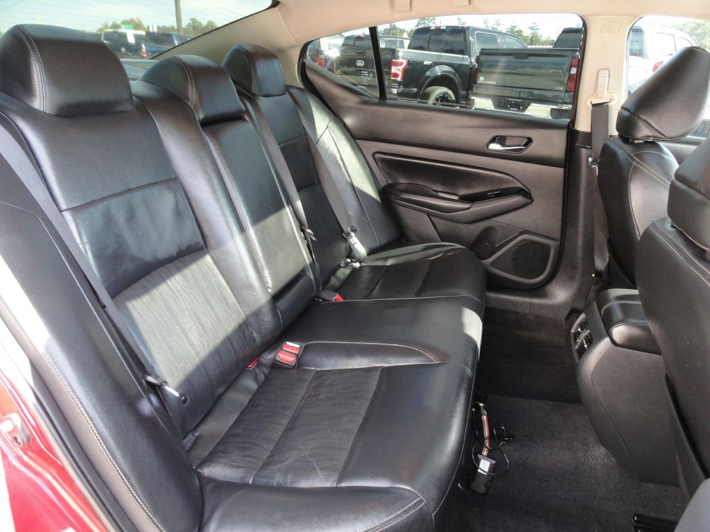 Photo 7 of this NISSAN ALTIMA