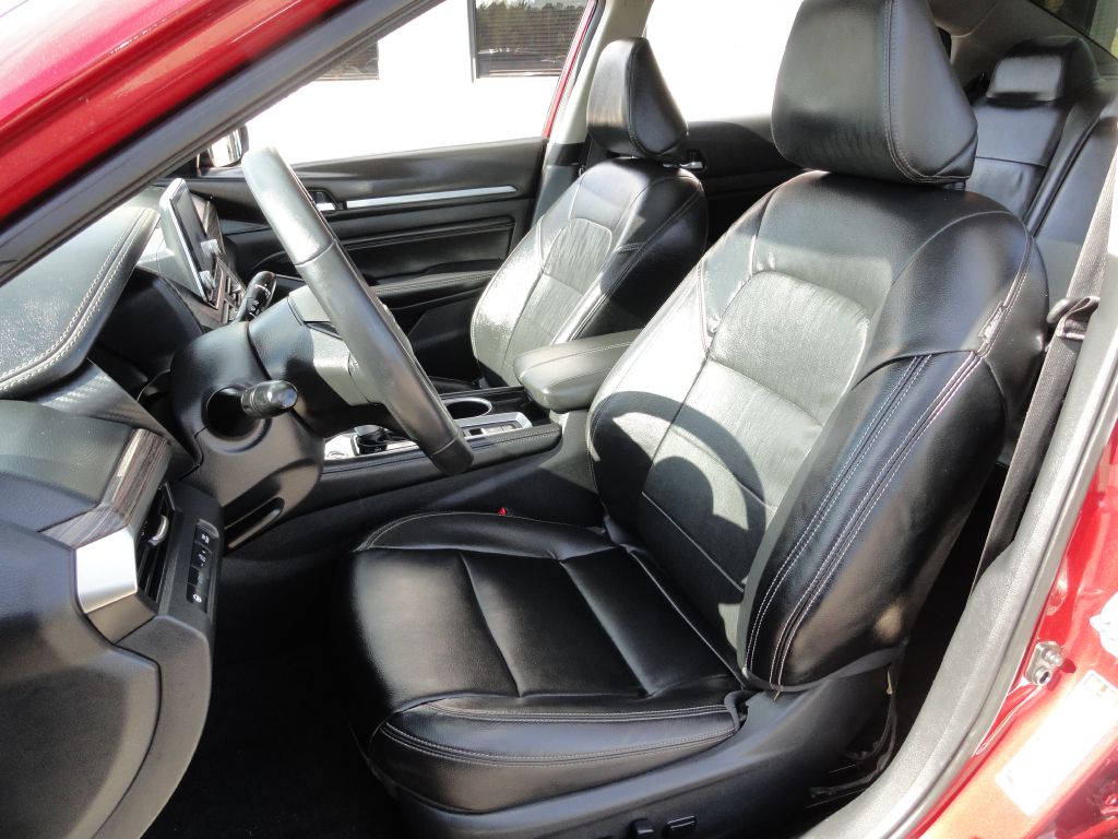Photo 10 of this NISSAN ALTIMA