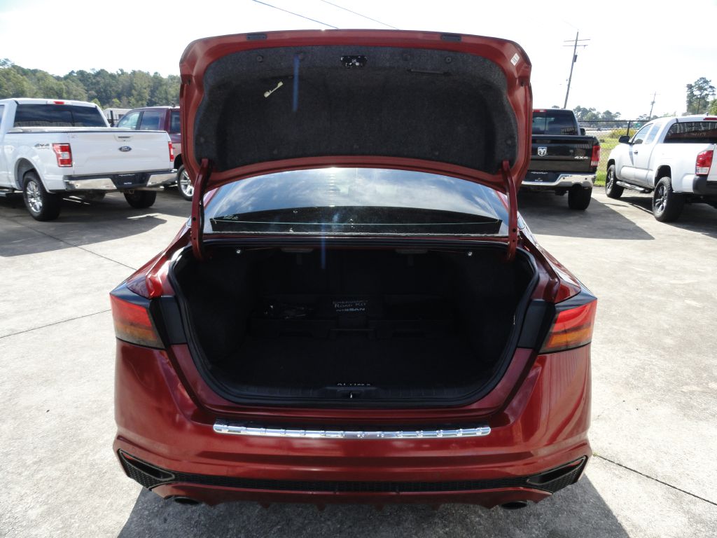 Photo 11 of this NISSAN ALTIMA