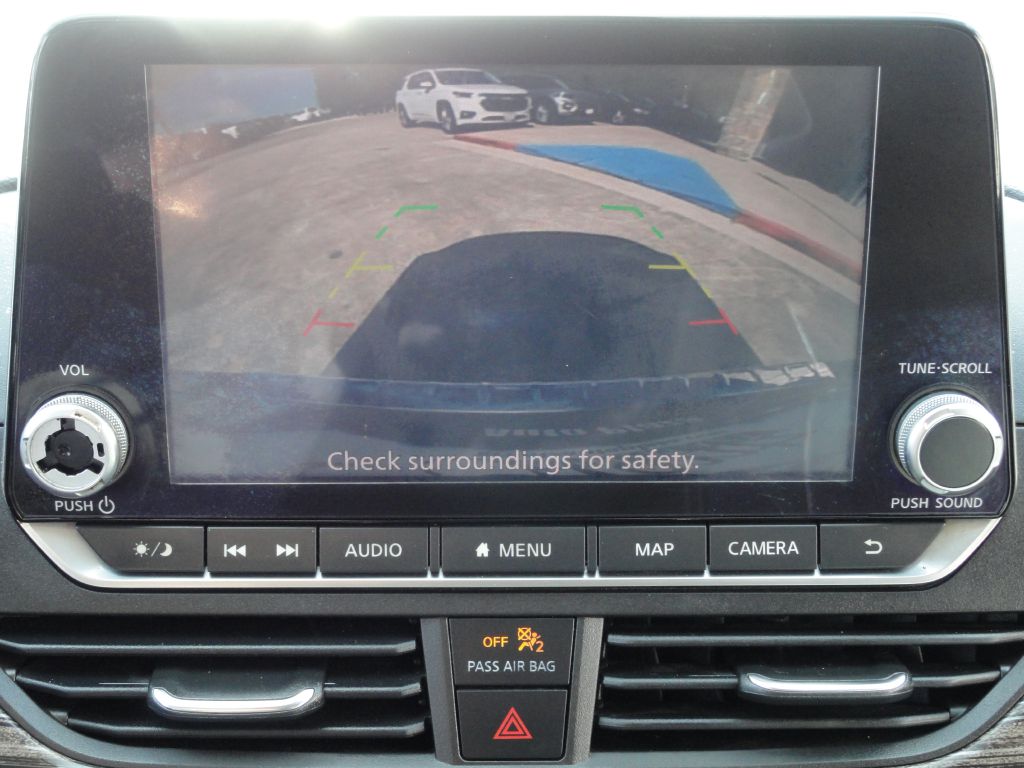 Photo 14 of this NISSAN ALTIMA
