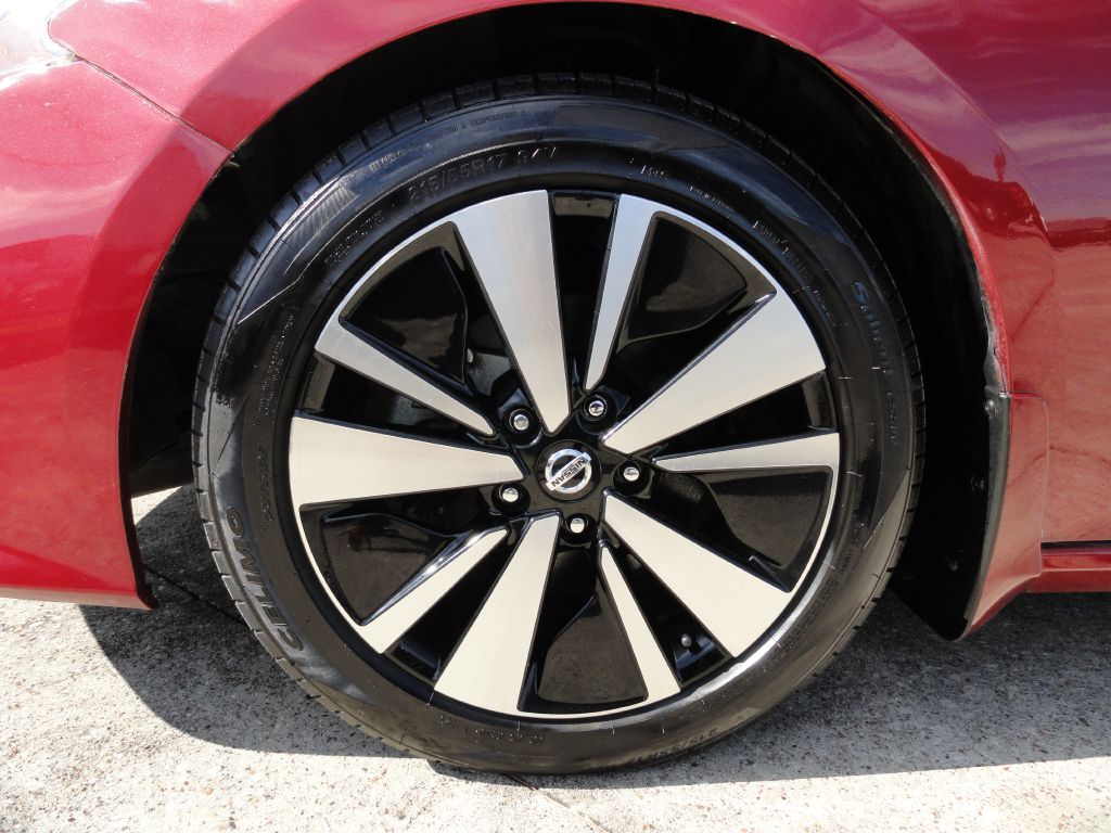 Photo 31 of this NISSAN ALTIMA