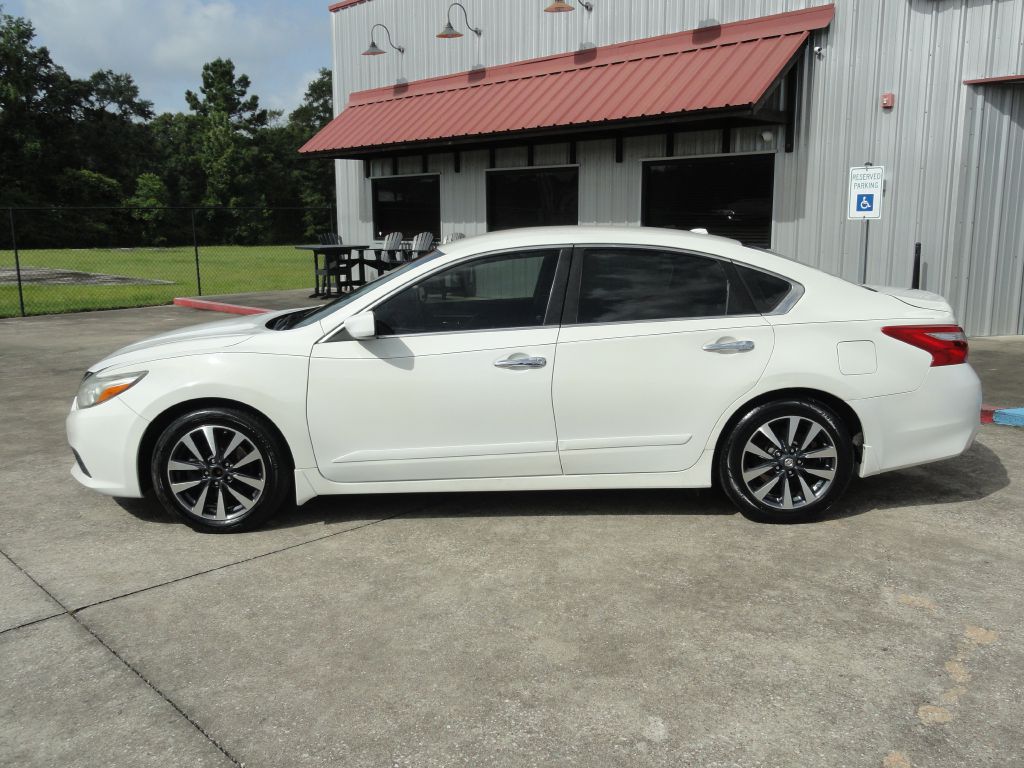 Photo 3 of this NISSAN ALTIMA