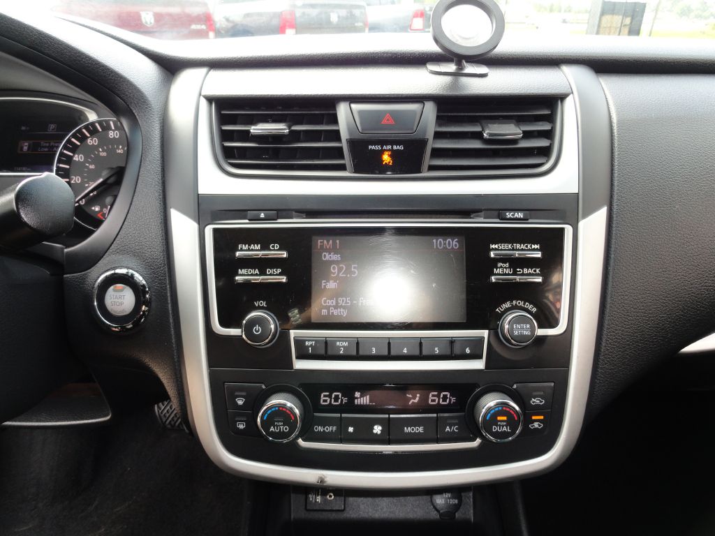 Photo 12 of this NISSAN ALTIMA