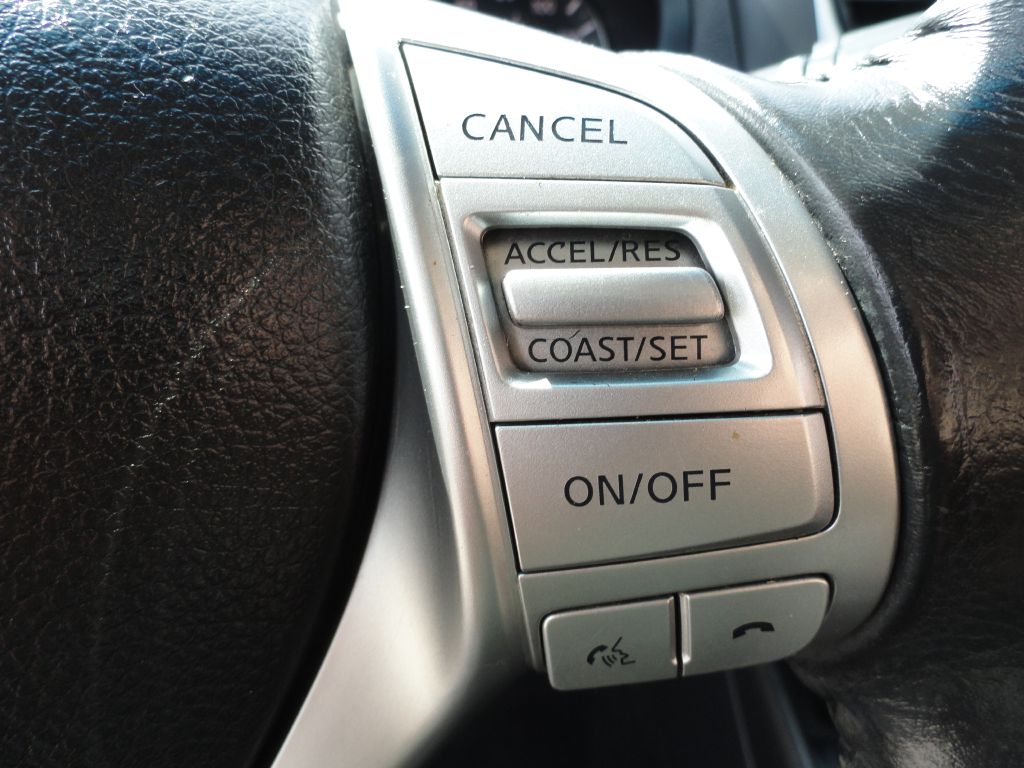 Photo 17 of this NISSAN ALTIMA