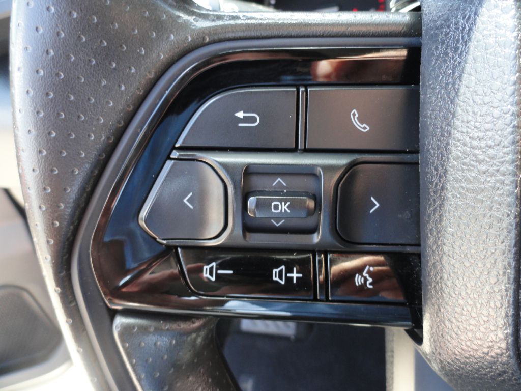 Photo 18 of this TOYOTA TUNDRA