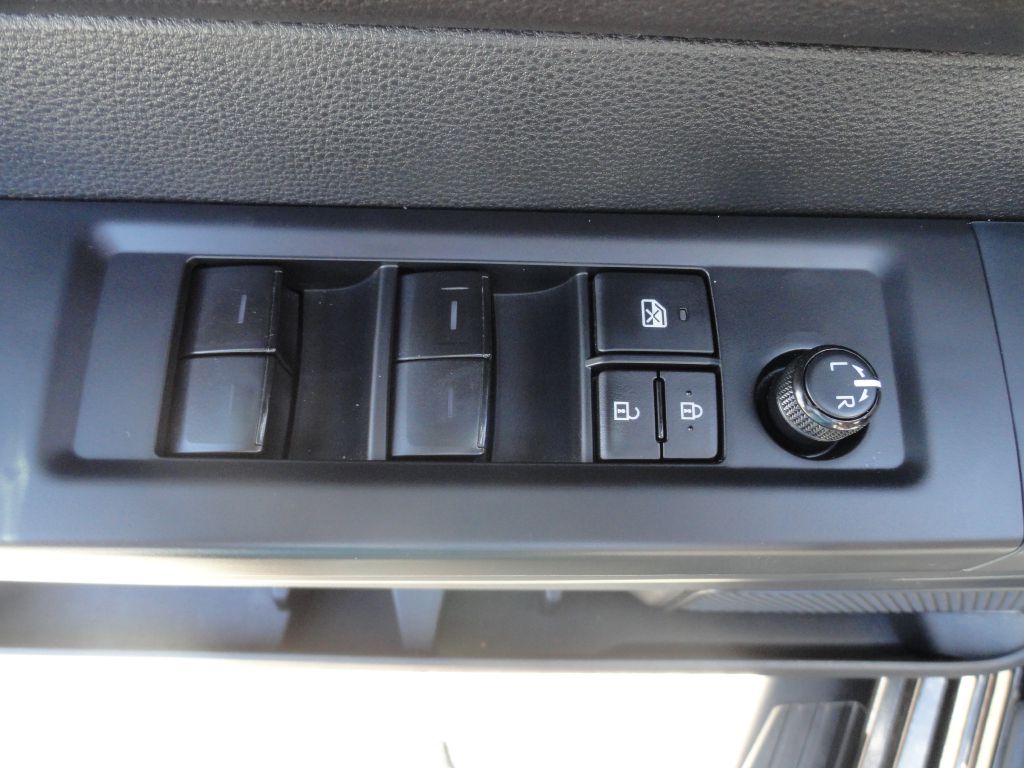 Photo 26 of this TOYOTA TUNDRA