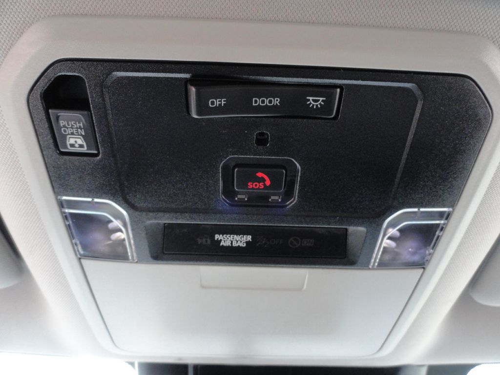 Photo 27 of this TOYOTA TUNDRA