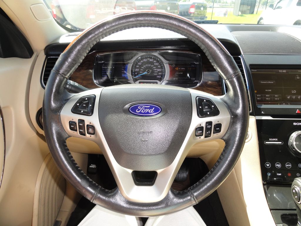 Photo 16 of this FORD TAURUS