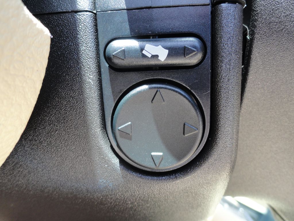 Photo 24 of this FORD TAURUS