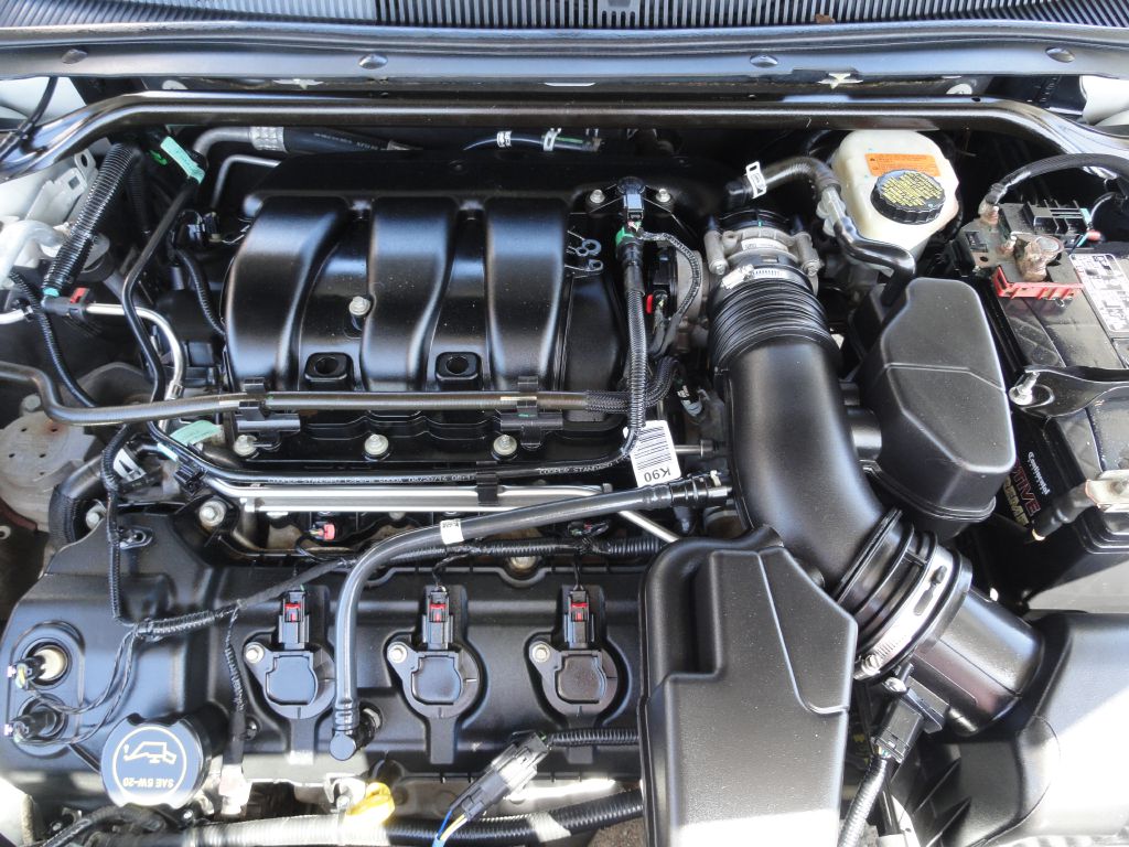 Photo 28 of this FORD TAURUS