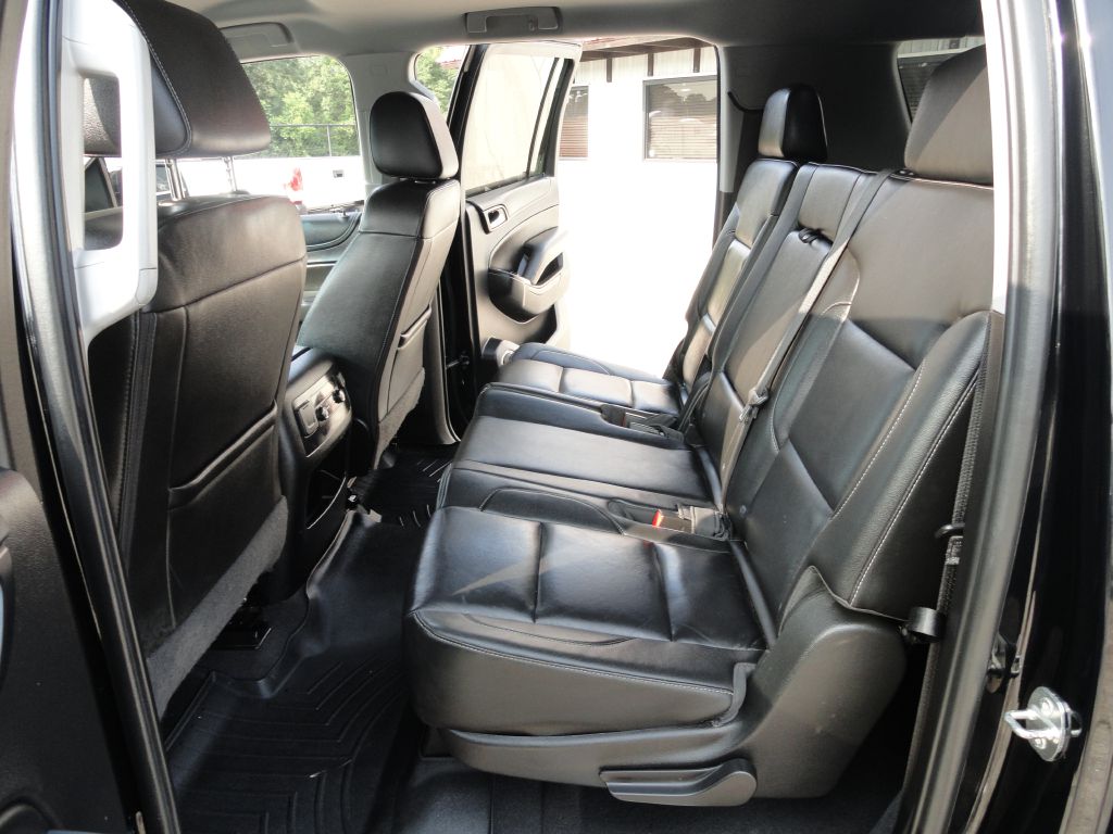 Photo 10 of this CHEVROLET SUBURBAN