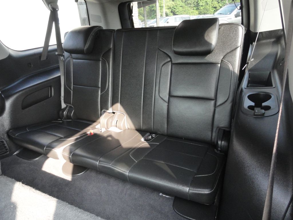 Photo 11 of this CHEVROLET SUBURBAN