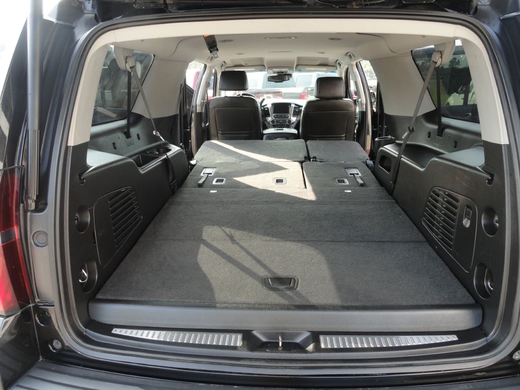 Photo 14 of this CHEVROLET SUBURBAN