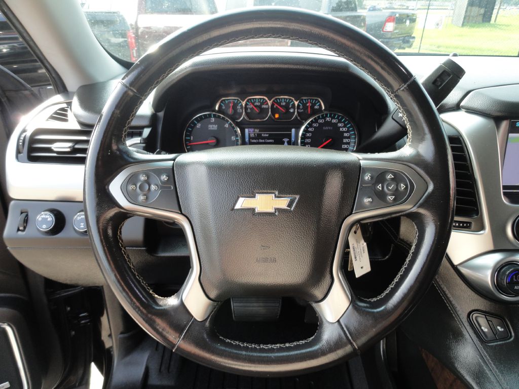 Photo 23 of this CHEVROLET SUBURBAN