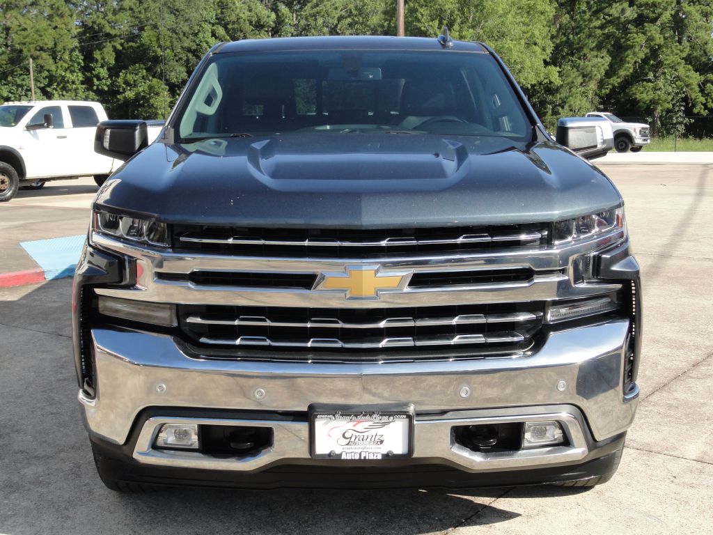 Photo 2 of this CHEVROLET SILVERADO 1500