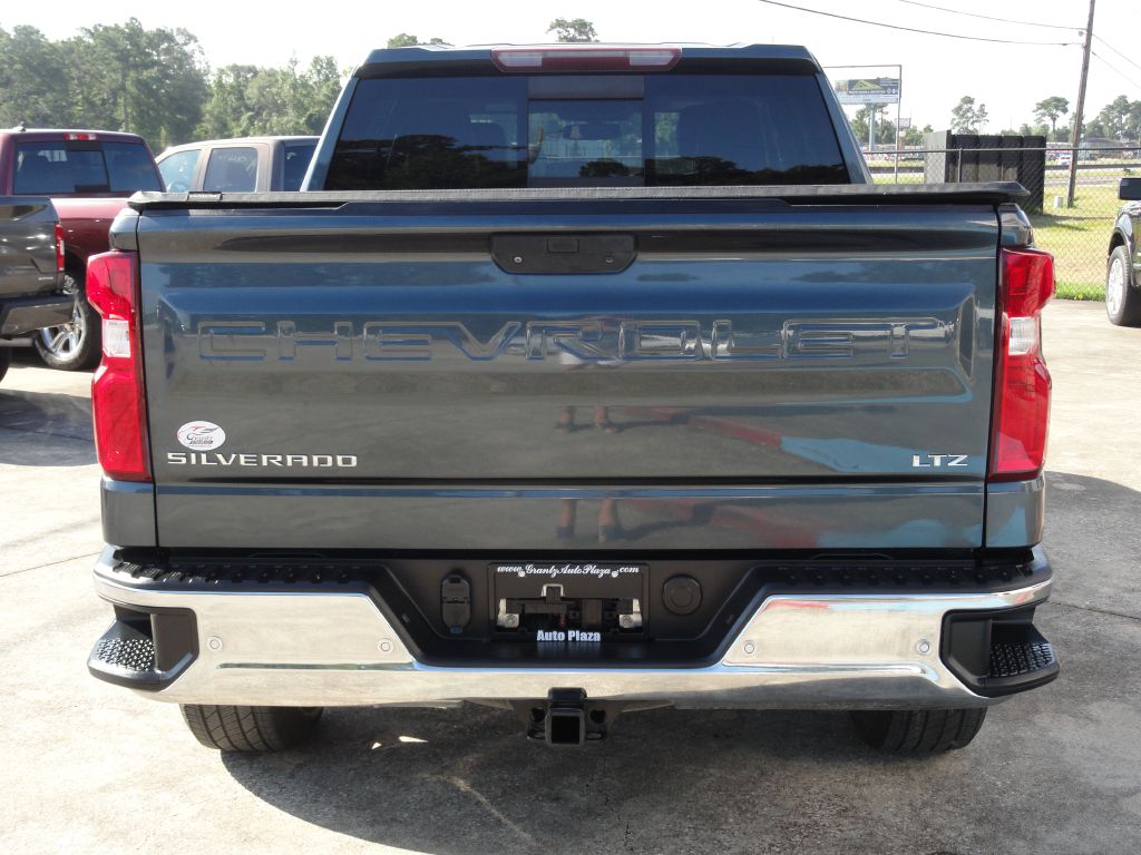 Photo 4 of this CHEVROLET SILVERADO 1500