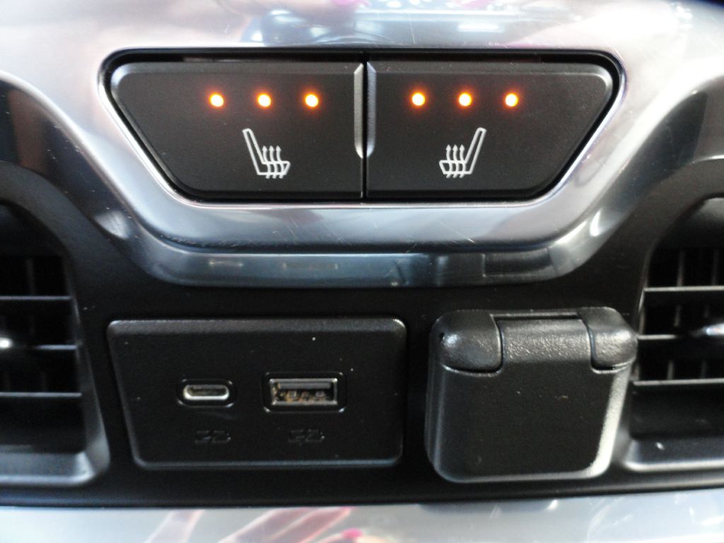 Photo 29 of this CHEVROLET SILVERADO 1500