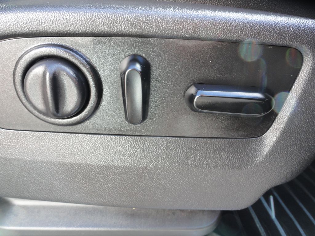 Photo 30 of this CHEVROLET SILVERADO 1500