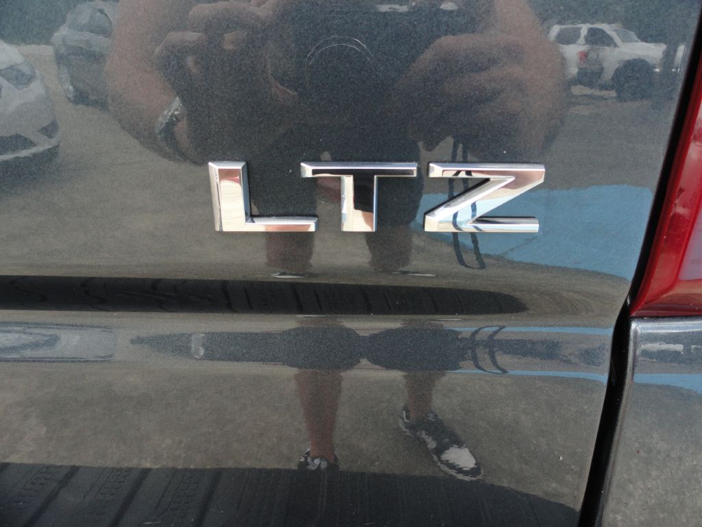 Photo 46 of this CHEVROLET SILVERADO 1500