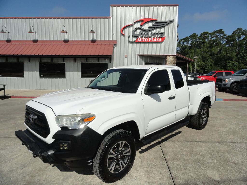 2017 TOYOTA TACOMA