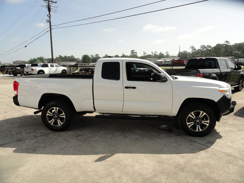 Photo 5 of this TOYOTA TACOMA