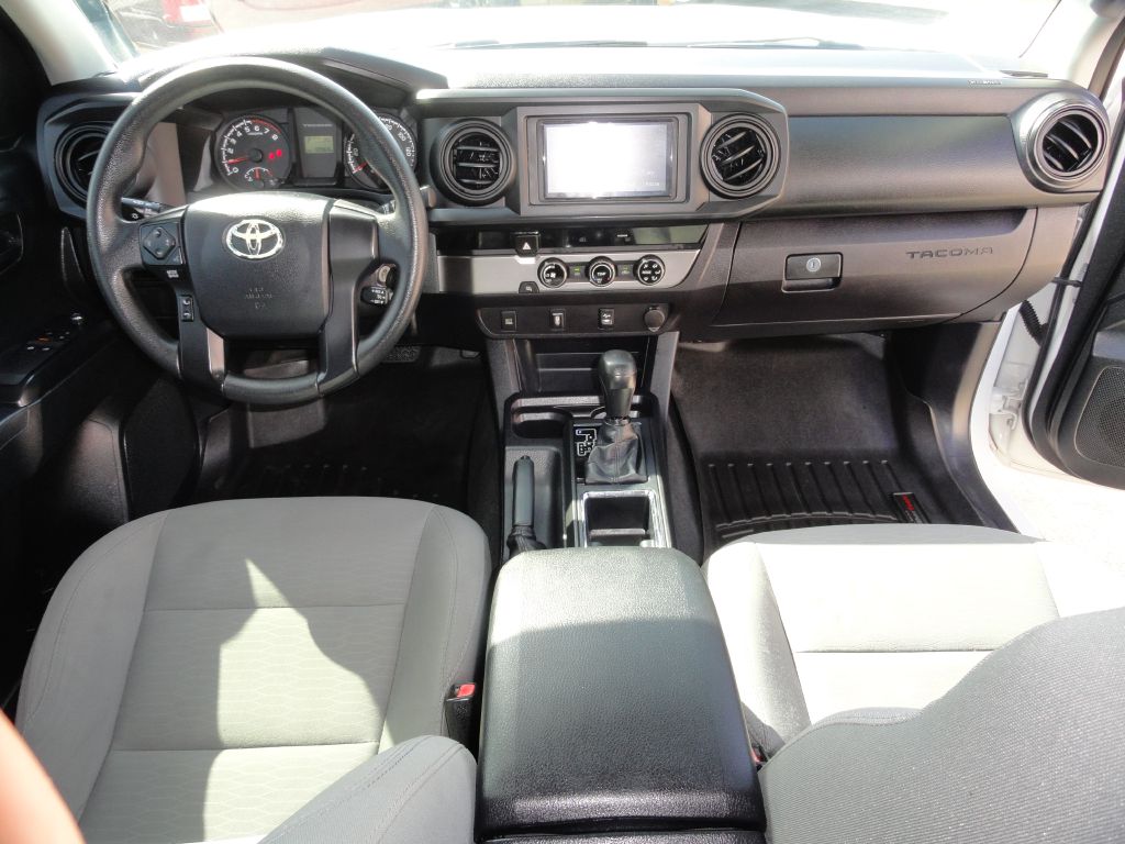 Photo 6 of this TOYOTA TACOMA