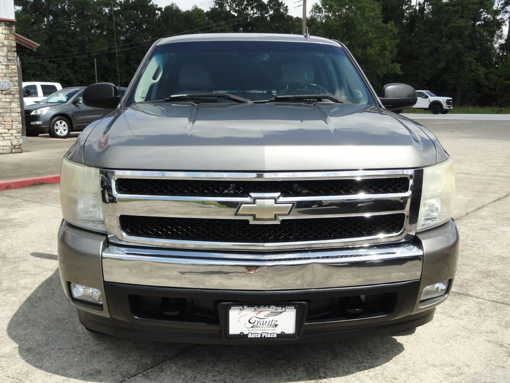 Photo 2 of this CHEVROLET SILVERADO 1500